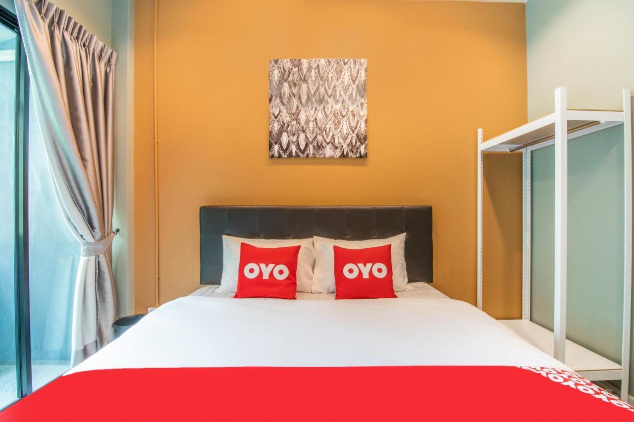 Oyo 726 Sookjai Cafe And Hostel Чиангмай Экстерьер фото
